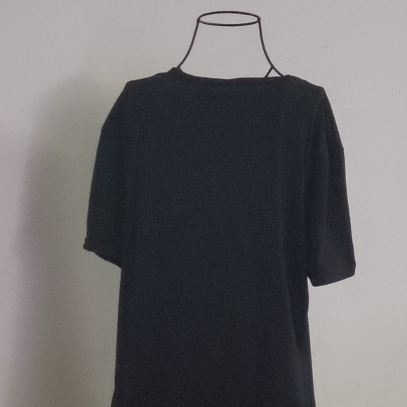 HALLOWEEN FRIENDS T SHIRT - Picture 2 of 2